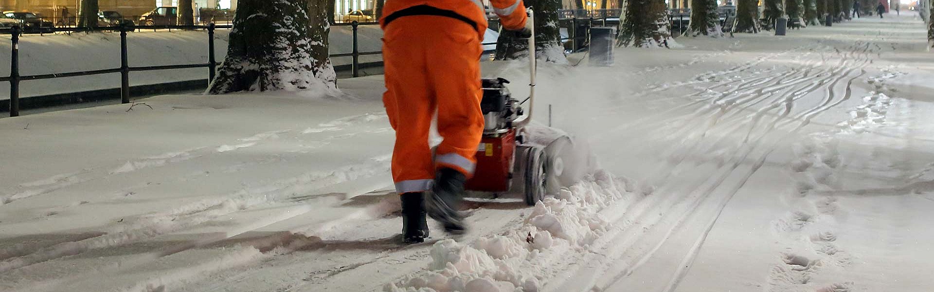 001--winterdienst_48540758.jpg